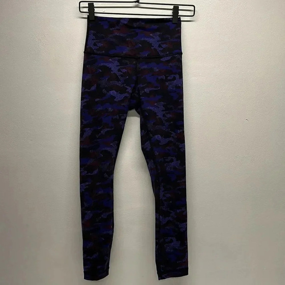 Lululemon Wunder Under Crop III Cropped Leggings Purple Black Camo Camouflage  4 - Picture 1 of 10